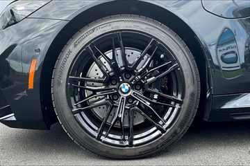 auto5 　BMW M5 アルミホィール BMW M5(F90) Z-PerformanceアルミホイールやMaxton Designエアロ